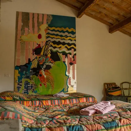 Awesome Stone Farmhouse In Quarto em Acomodações Particulares