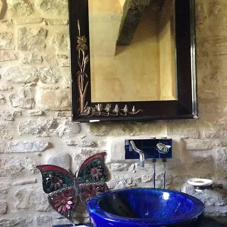 Awesome Stone Farmhouse In Quarto em Acomodações Particulares *